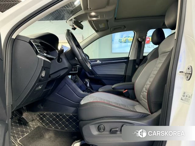 Volkswagen Tiguan L 2022 Белый из Китая, фото 3