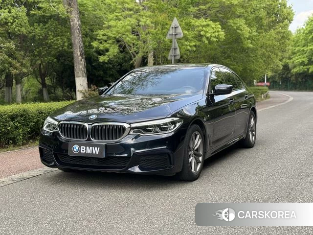BMW 5 series 2020 Черный из Китая, фото 3