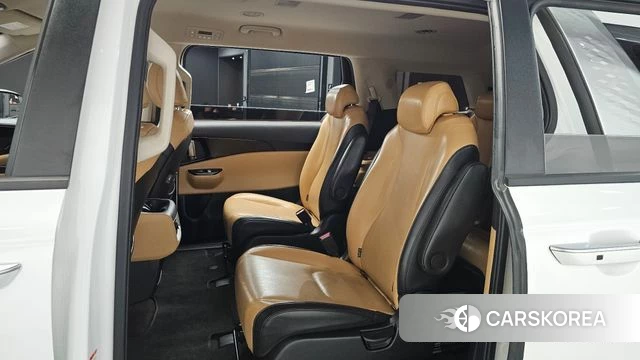 Kia Carnival 4th generation 2022 Белый из Кореи, фото 3
