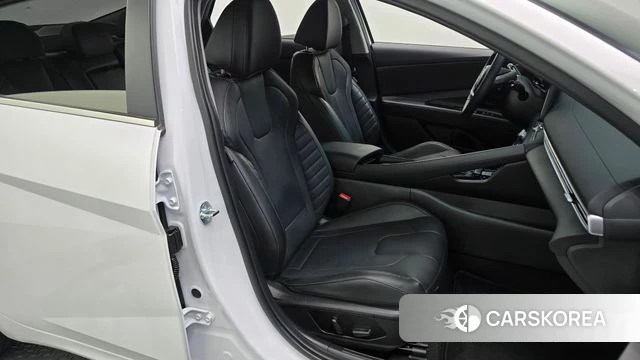 Hyundai The New Avante (CN7) 2025 Белый из Кореи, фото 4