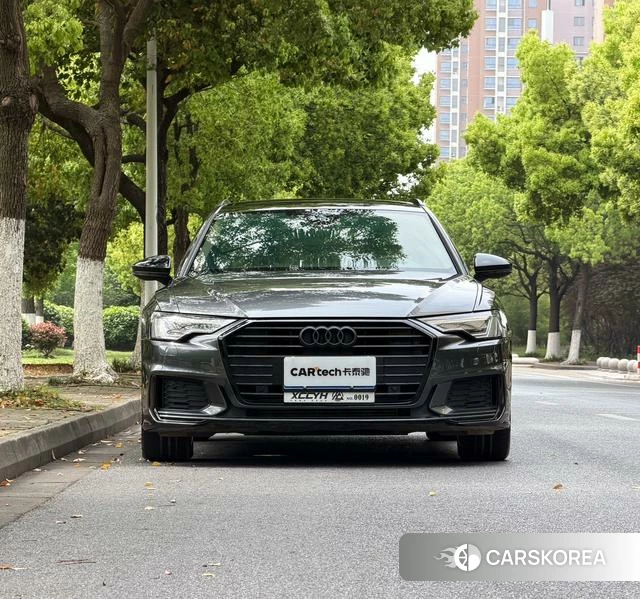 Audi A6 2021 Темно-серый из Китая, фото 3