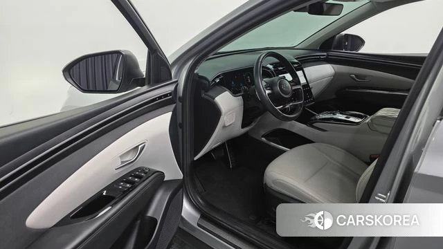 Hyundai Tucson Hybrid (NX4) 2021 Серебряный из Кореи, фото 3