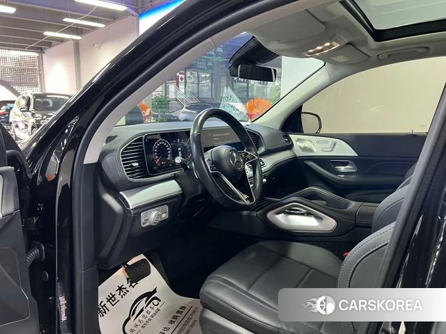 Mercedes-Benz GLE 2023 Черный из Китая, фото 3