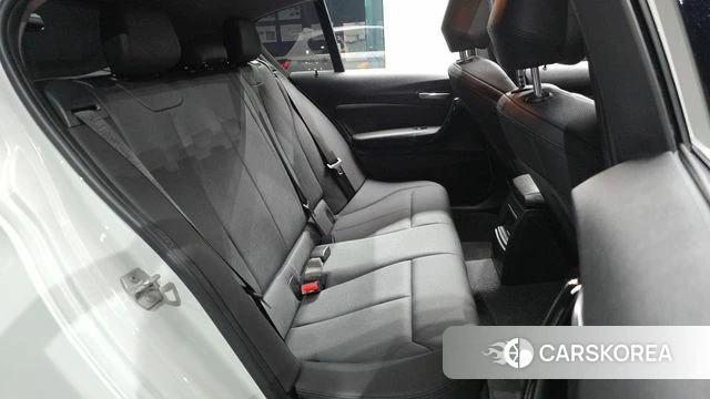 BMW 1 Series (F20) 2019 Белый из Кореи, фото 3