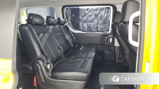 Hyundai Staria 2022 Желтый из Кореи, фото 3