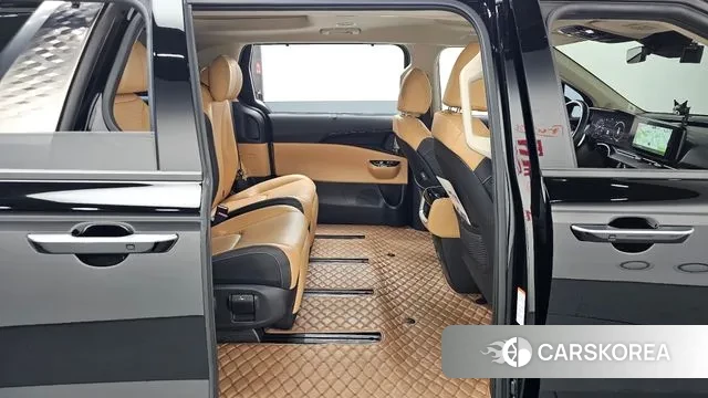 Kia Carnival 4th generation 2023 Черный из Кореи, фото 3