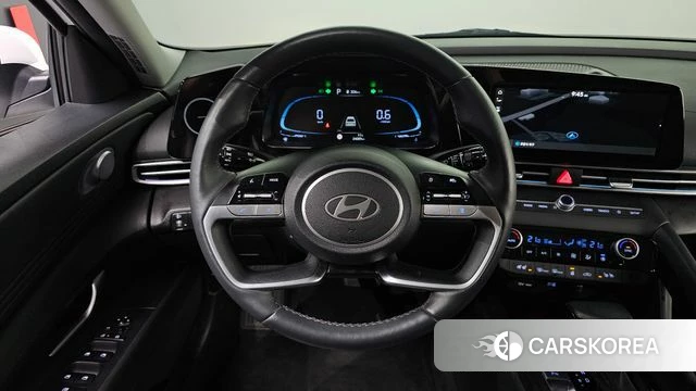 Hyundai The New Avante (CN7) 2023 Белый из Кореи, фото 3