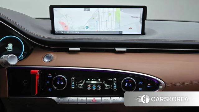 Genesis GV70 2023 Белый из Кореи, фото 3