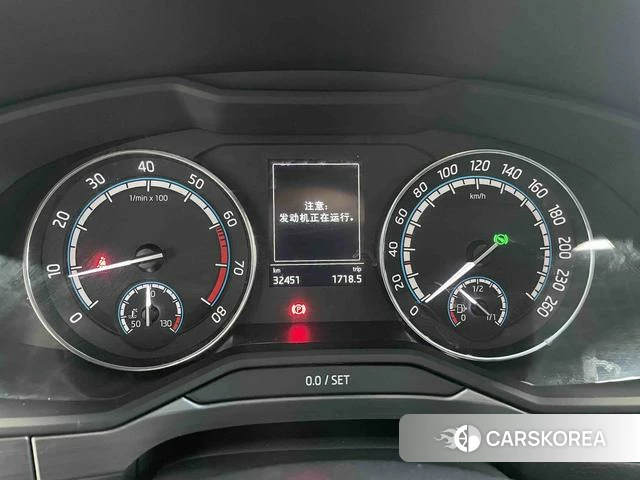 Skoda Superb 2021 Белый из Китая, фото 3