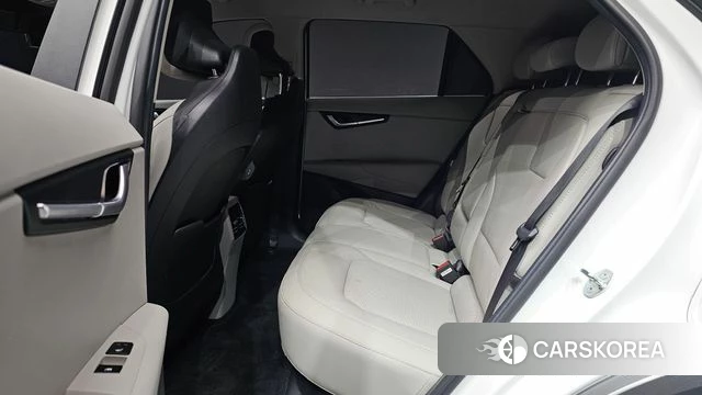 Kia Di All New Niro EV 2023 Белый из Кореи, фото 3