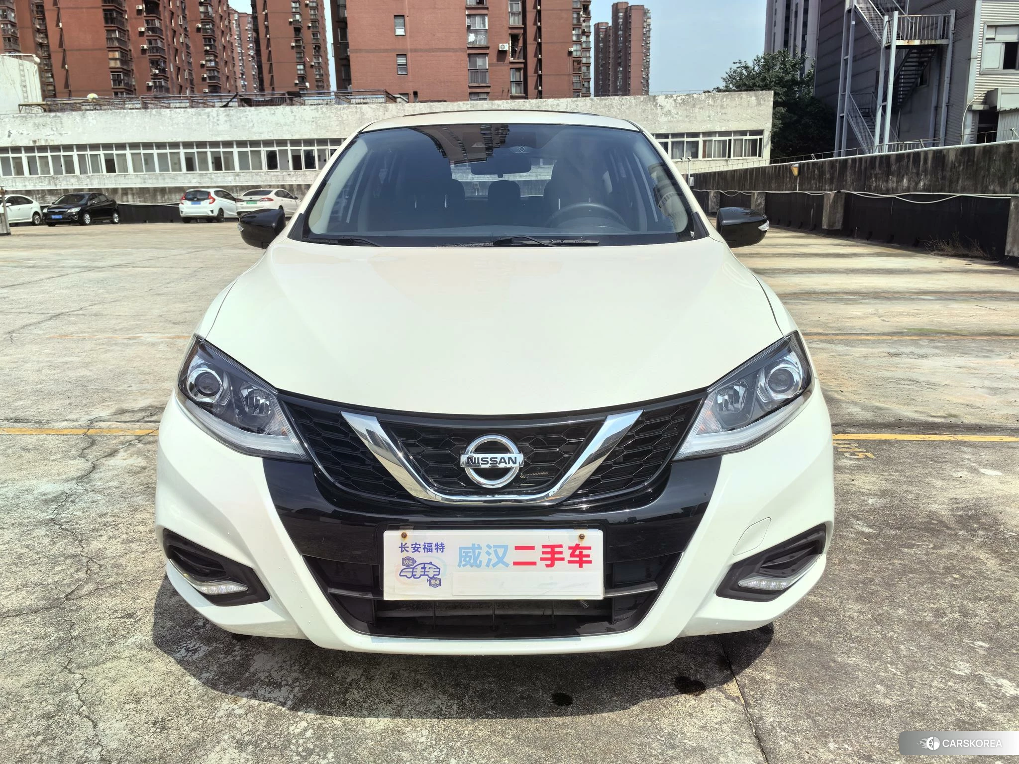 Nissan Tiida 2020 Белый из Китая, фото 3