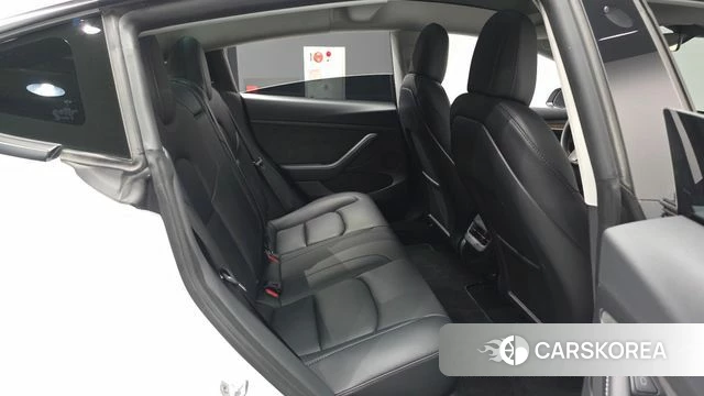 Tesla Model 3 2022 Белый из Кореи, фото 3