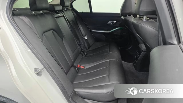 BMW 3 Series (G20) 2019 Белый из Кореи, фото 3