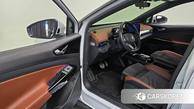 Volkswagen ID.4 2023 Белый из Кореи, фото 3
