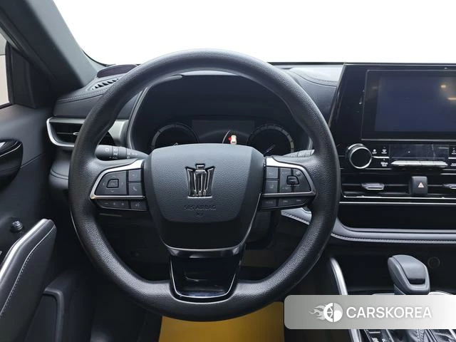 Toyota Crown 2024 Белый из Китая, фото 3