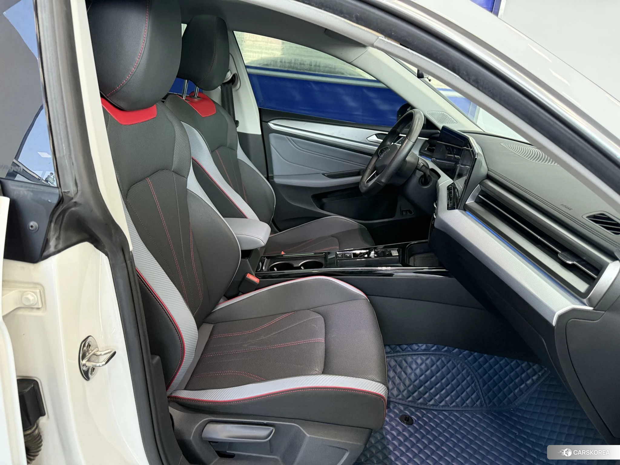 Volkswagen Lamando 2022 Белый из Китая, фото 3