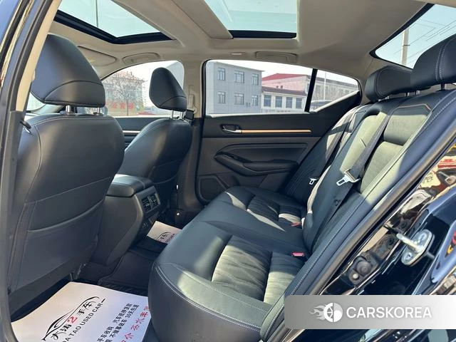 Nissan Altima 2025 Черный из Китая, фото 3