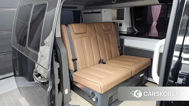 Hyundai Staria 2023 Черный из Кореи, фото 3