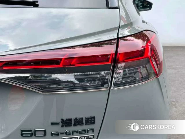 Audi Q4 2024 Темно-серый из Китая, фото 3