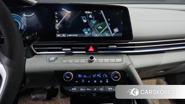 Hyundai The New Avante Hybrid (CN7) 2025 Белый из Кореи, фото 3