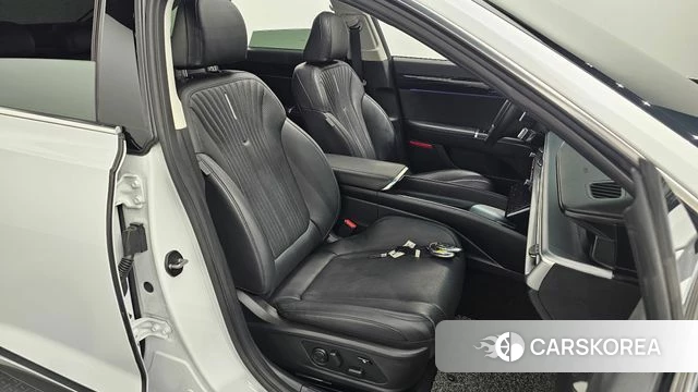 Hyundai Grandeur (GN7) 2023 Белый из Кореи, фото 3