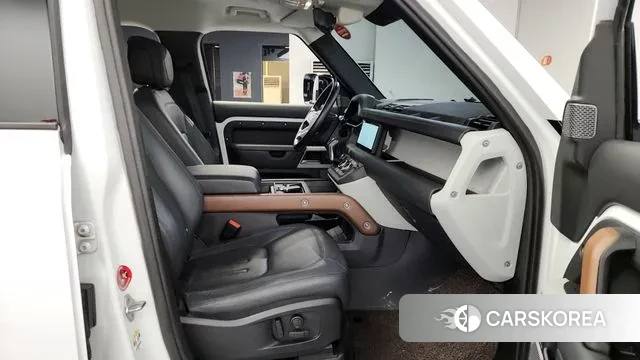 Land Rover Defender (L663) 2021 Белый из Кореи, фото 3