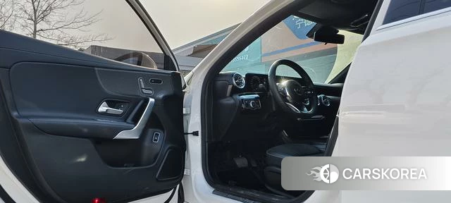 Mercedes-Benz A-Class 2020 Белый из Китая, фото 3