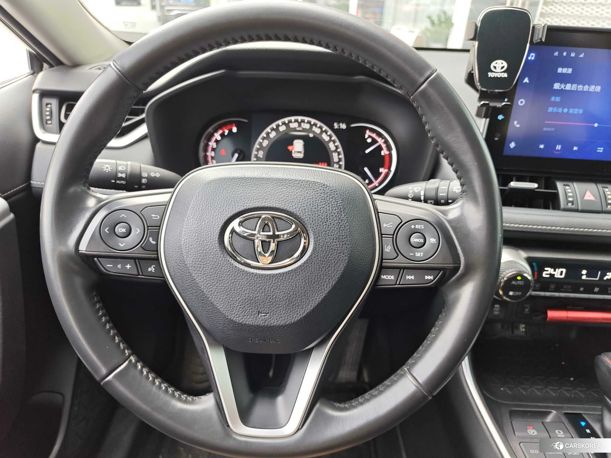 Toyota RAV4 2021 Черный из Китая, фото 3
