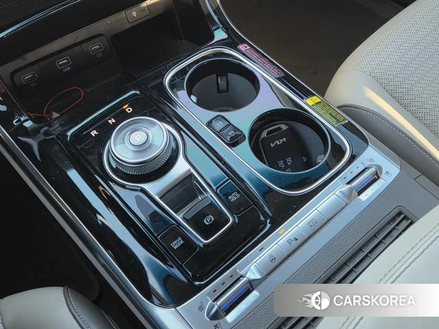 Kia Carnival 4th generation 2022 Черный из Кореи, фото 3