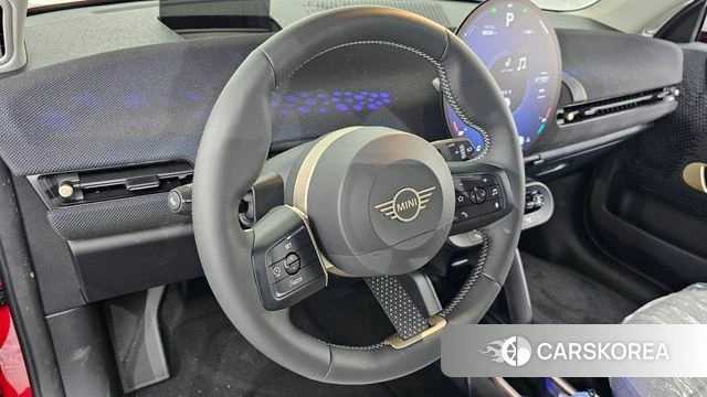 Mini Cooper Electric 4th Generation 2026 Красный из Кореи, фото 3