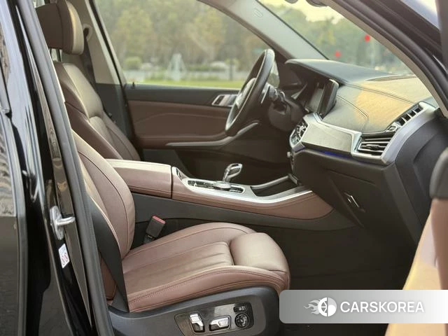 BMW X5 2021 Черный из Китая, фото 3