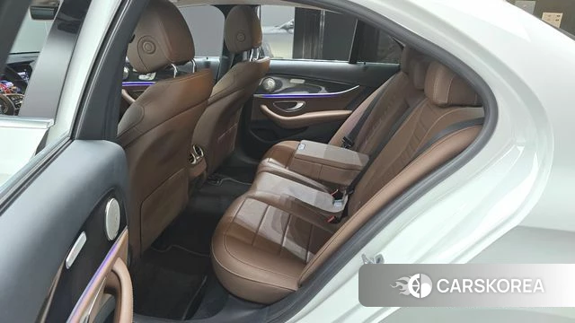 Mercedes-Benz E-Class W213 2019 Белый из Кореи, фото 3