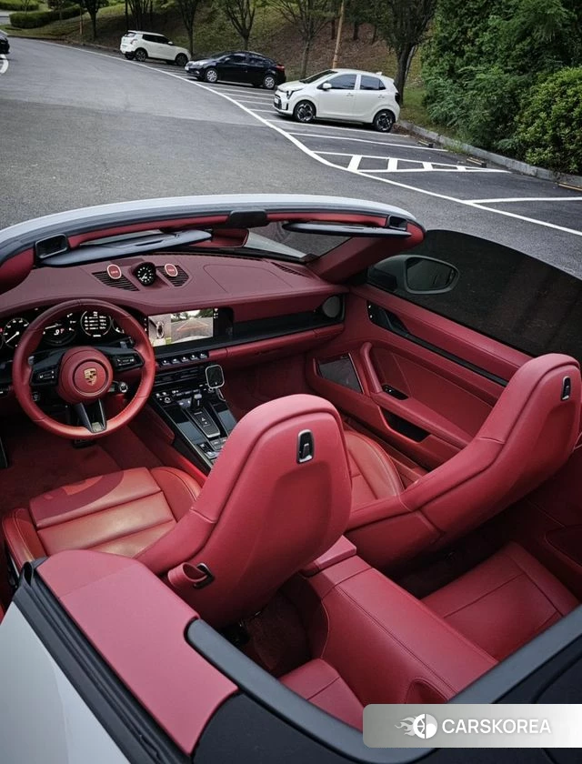 Porsche 911(992) 2024 Серебристо-серый из Кореи, фото 3