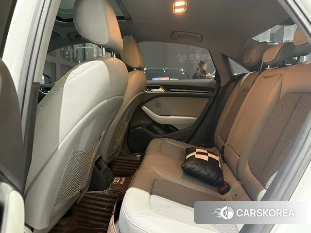 Audi A3 2021 Белый из Китая, фото 3