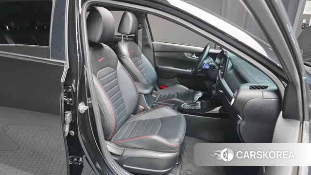 Kia The New K3 2nd generation 2024 Черный из Кореи, фото 3