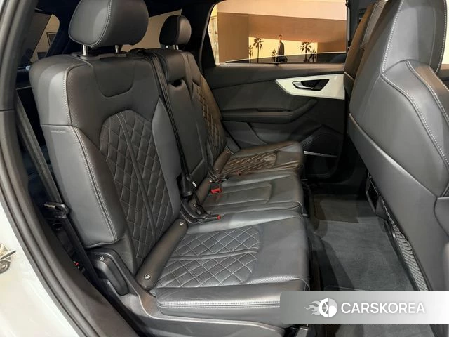 Audi Q7 (4M) 2025 Белый из Кореи, фото 3