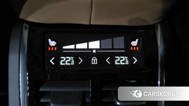 Volvo XC60 second Generation 2024 Белый из Кореи, фото 3