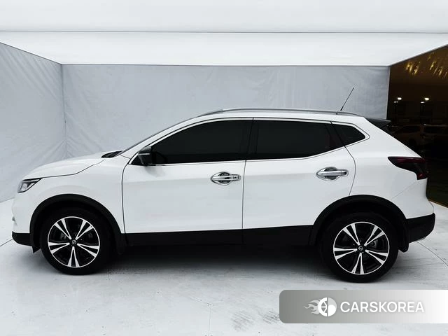 Nissan Qashqai 2021 Белый из Китая, фото 3