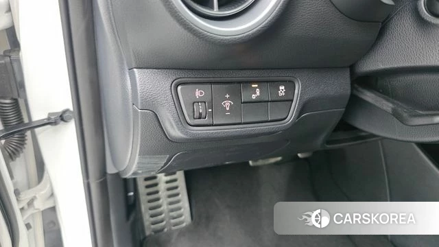 Kia The New K3 2nd generation 2024 Белый из Кореи, фото 3