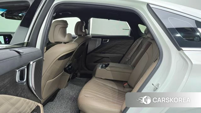 Kia K8 Hybrid 2023 Белый из Кореи, фото 3