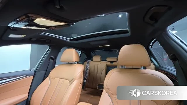 BMW 5 Series (G30) 2022 Черный из Кореи, фото 3