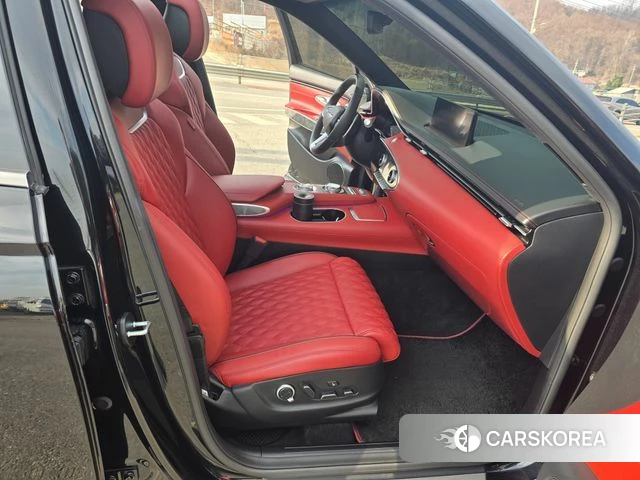 Genesis GV70 2022 Черный из Кореи, фото 3