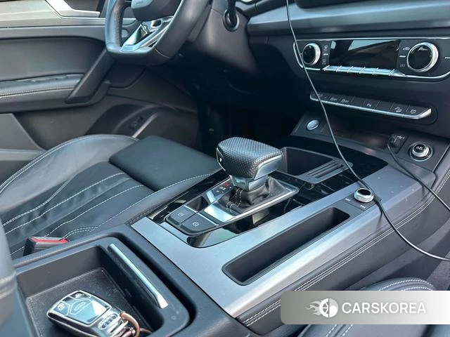 Audi Q5L 2024 Черный из Китая, фото 3