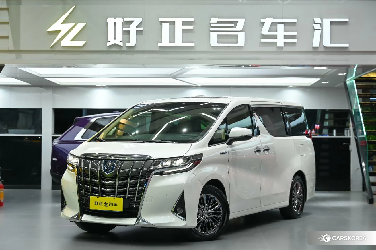 Toyota Alphard 2021 Белый из Китая, фото 3