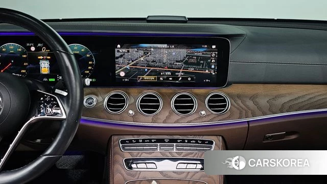 Mercedes-Benz E-Class W213 2021 Белый из Кореи, фото 3