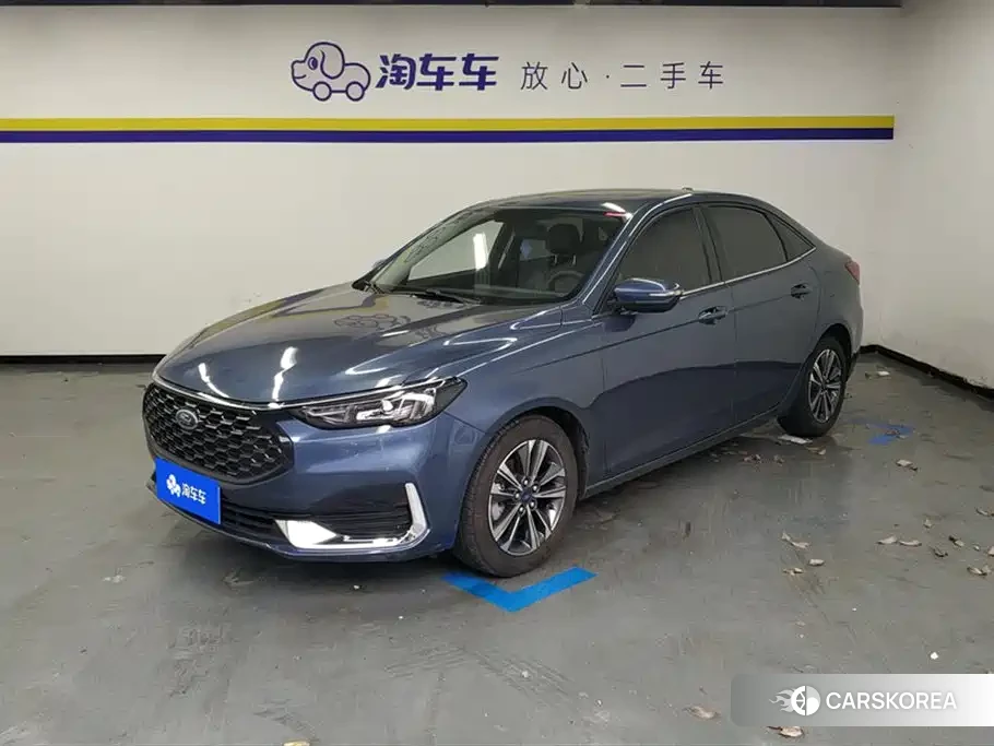 Ford Escort 2022 Синий из Китая, фото 3