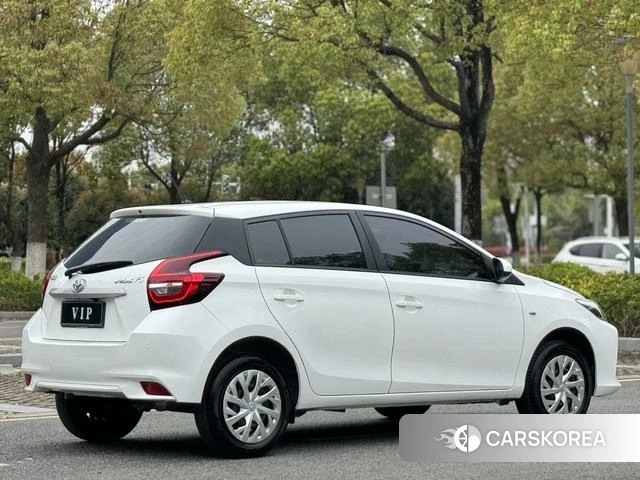 Toyota Vios 2021 Белый из Китая, фото 3
