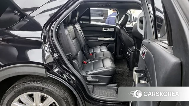 Ford Explorer 6th Generation 2021 Черный из Кореи, фото 3
