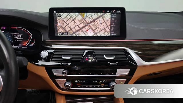 BMW 5 Series (G30) 2022 Серый из Кореи, фото 3