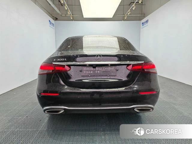 Mercedes-Benz E-Class 2022 Черный из Китая, фото 3
